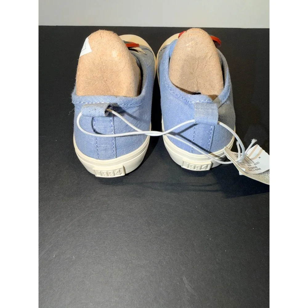NEW Old Navy‎ Toddler Girls Blue Canvas Strawberry Sneakers Low Top Shoes Sz 9